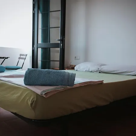 Hostel 62 *